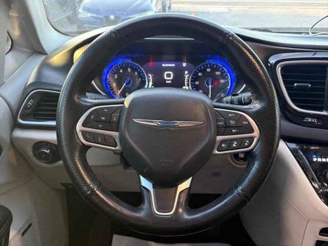 2017 Chrysler Pacifica Touring-L Plus
