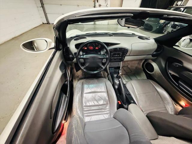 2000 Porsche Boxster Base