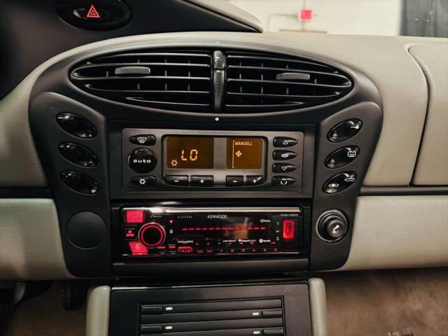 2000 Porsche Boxster Base