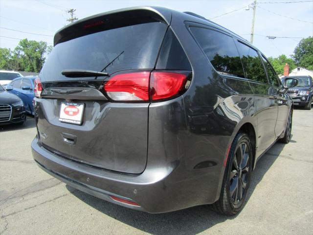 2018 Chrysler Pacifica Touring L Plus
