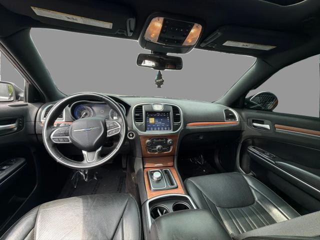 2017 Chrysler 300 C Platinum