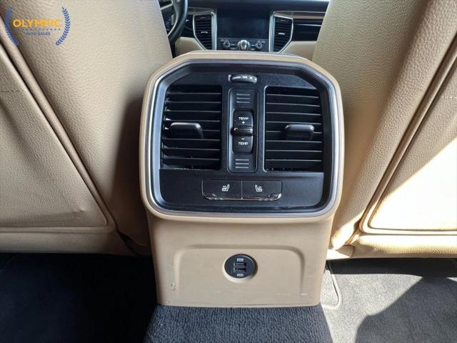 2018 Porsche Macan Base