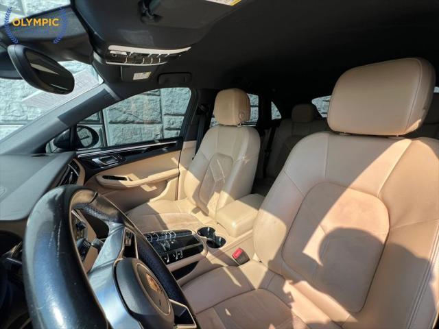 2018 Porsche Macan Base