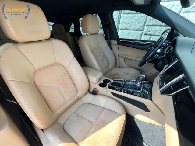 2018 Porsche Macan Base