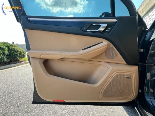 2018 Porsche Macan Base