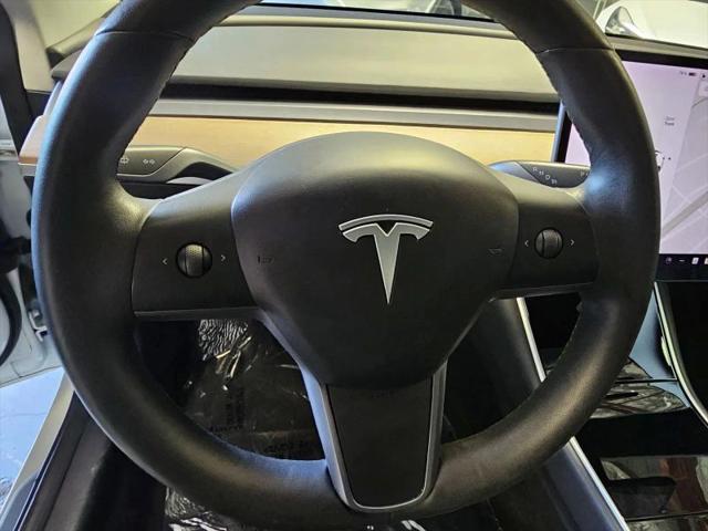 2020 Tesla Model 3 Standard Range Plus Rear-Wheel Drive