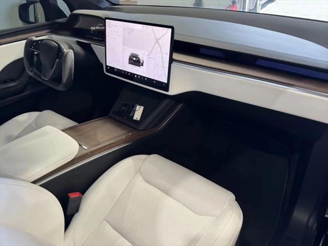 2023 Tesla Model X Standard Range