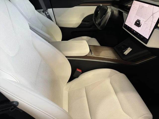 2023 Tesla Model X Standard Range