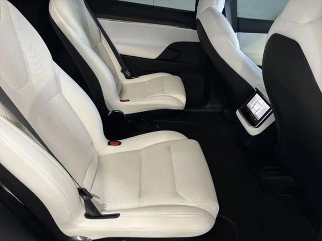 2023 Tesla Model X Standard Range