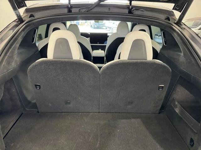 2023 Tesla Model X Standard Range