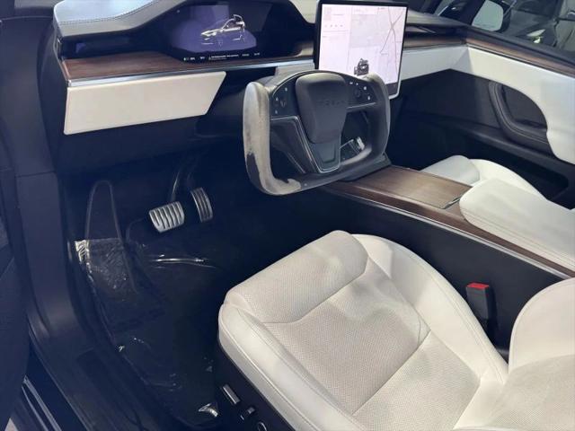 2023 Tesla Model X Standard Range