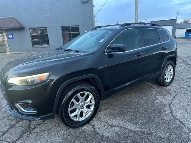 2019 Jeep Cherokee Latitude Plus 4x4 for sale in Barberton, OH