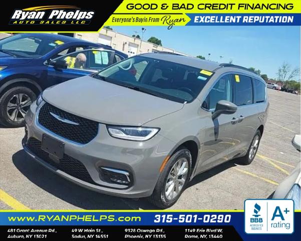 2022 Chrysler Pacifica Touring L AWD for sale in Phoenix, NY