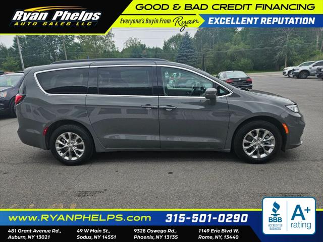 2022 Chrysler Pacifica Touring L AWD