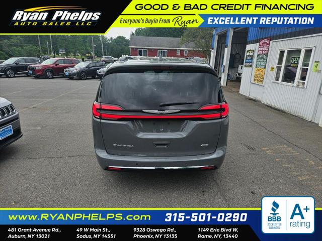 2022 Chrysler Pacifica Touring L AWD