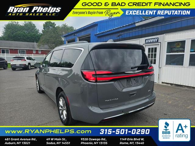 2022 Chrysler Pacifica Touring L AWD
