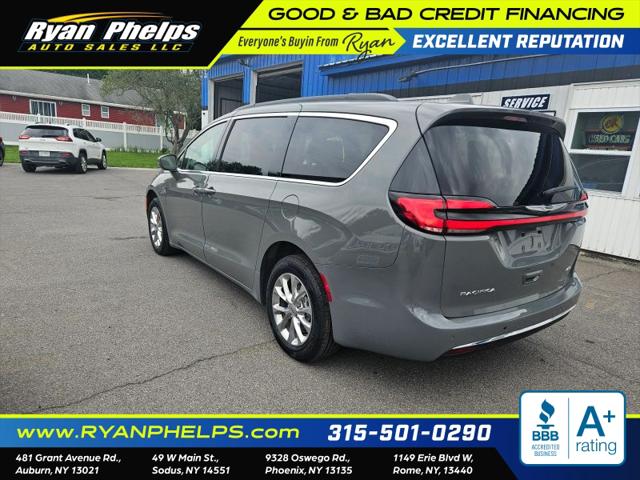 2022 Chrysler Pacifica Touring L AWD