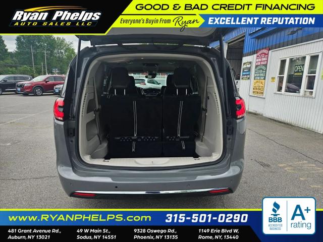 2022 Chrysler Pacifica Touring L AWD