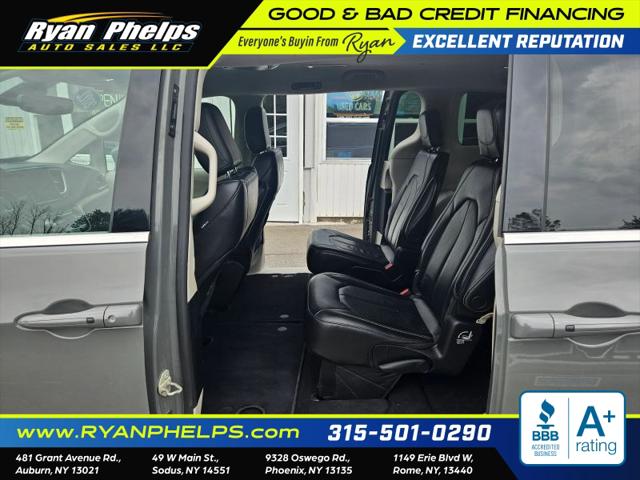 2022 Chrysler Pacifica Touring L AWD