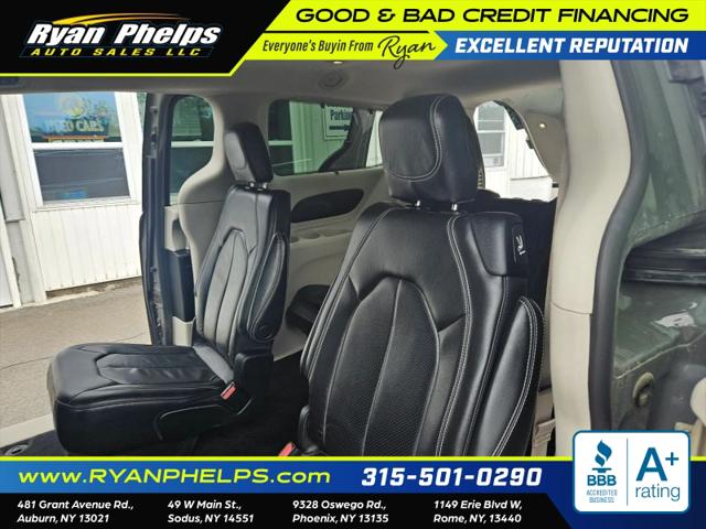 2022 Chrysler Pacifica Touring L AWD