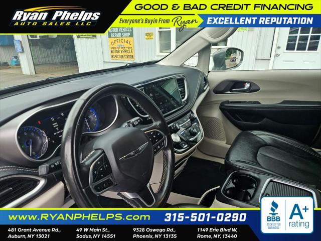 2022 Chrysler Pacifica Touring L AWD
