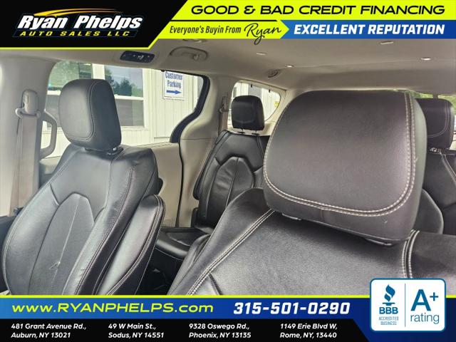2022 Chrysler Pacifica Touring L AWD