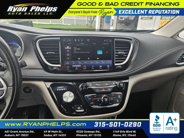 2022 Chrysler Pacifica Touring L AWD