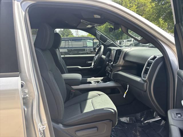 2026 Ram 1500 Express Crew Cab 4x4 5'7" Box