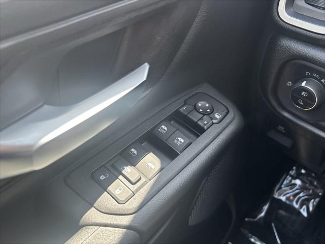 2026 Ram 1500 Express Crew Cab 4x4 5'7" Box