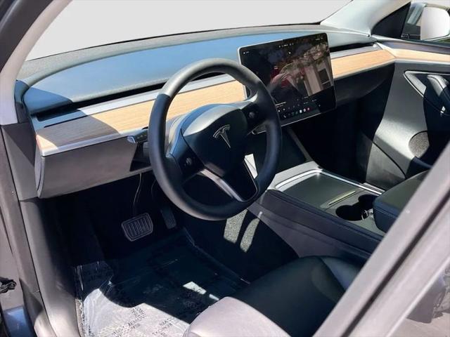 2025 Tesla Model Y Long Range Dual Motor All-Wheel Drive