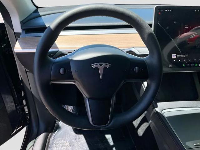 2025 Tesla Model Y Long Range Dual Motor All-Wheel Drive