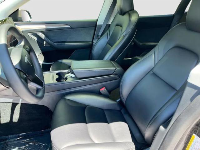 2025 Tesla Model Y Long Range Dual Motor All-Wheel Drive