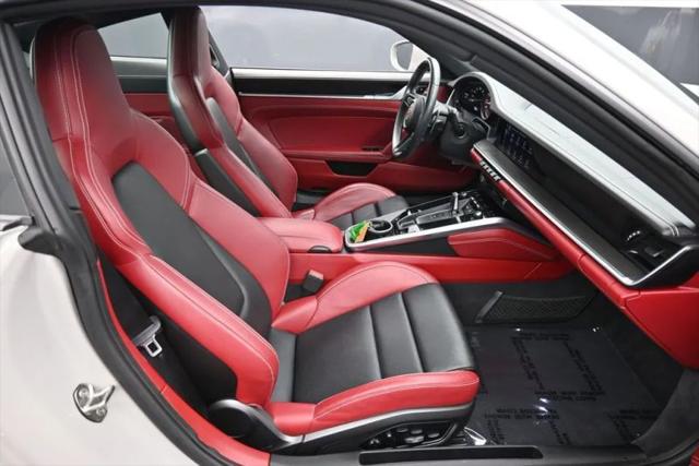 2020 Porsche 911 Carrera S