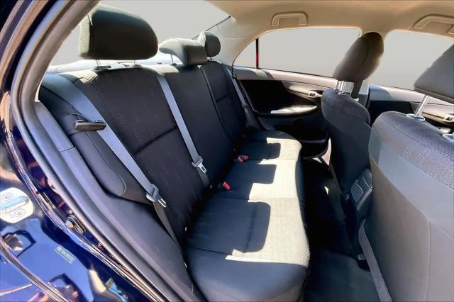 2011 Toyota Corolla LE