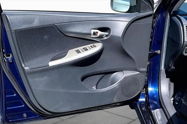 2011 Toyota Corolla LE