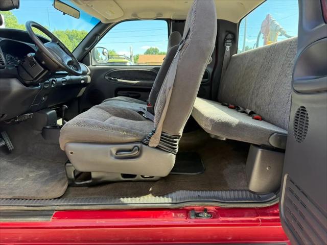 1999 Dodge Ram 2500 Base