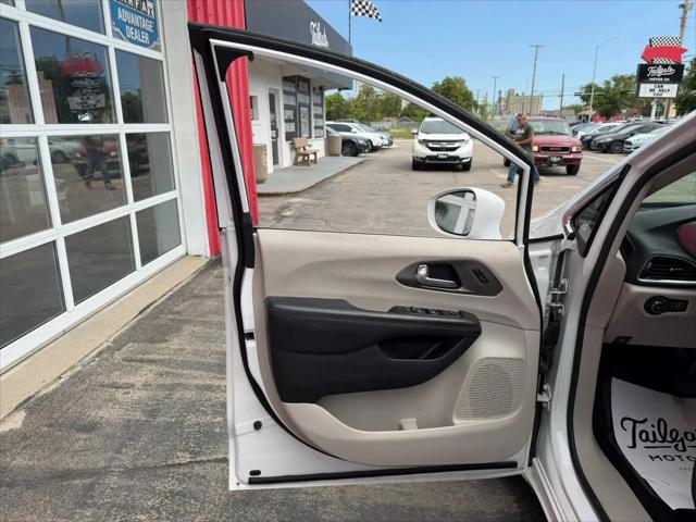2020 Chrysler Pacifica Touring L