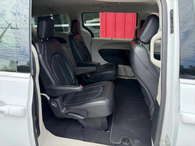 2020 Chrysler Pacifica Touring L