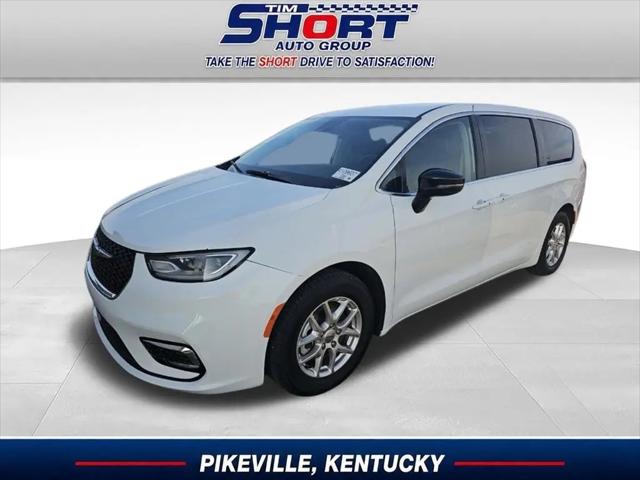 2024 Chrysler Pacifica Touring L for sale in Pikeville, KY