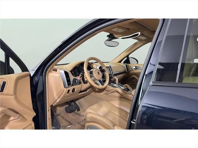 2016 Porsche Cayenne Cayenne