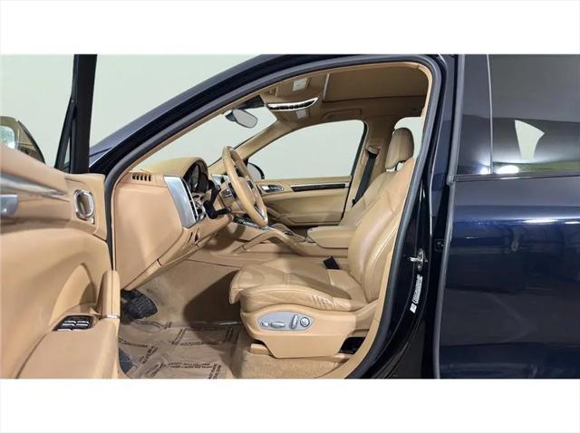 2016 Porsche Cayenne Cayenne