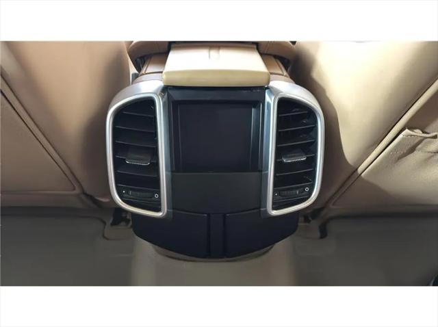 2016 Porsche Cayenne Cayenne