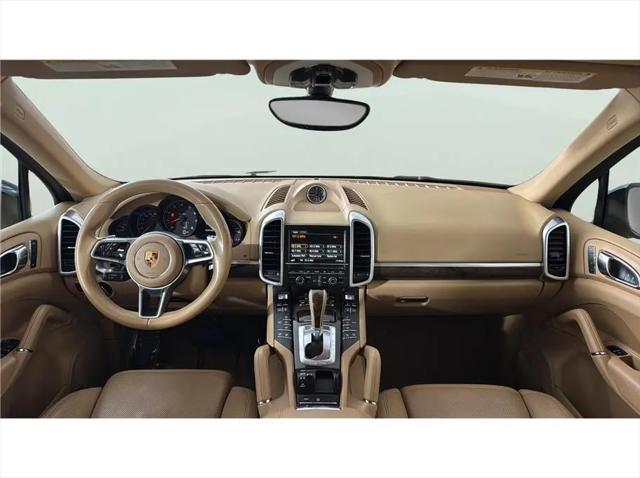 2016 Porsche Cayenne Cayenne