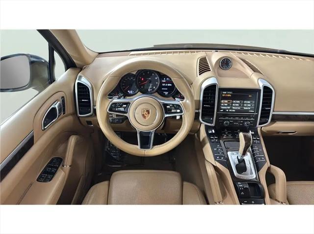 2016 Porsche Cayenne Cayenne