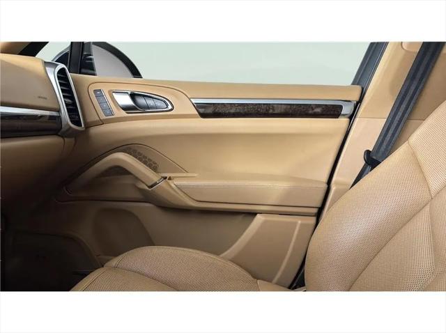 2016 Porsche Cayenne Cayenne