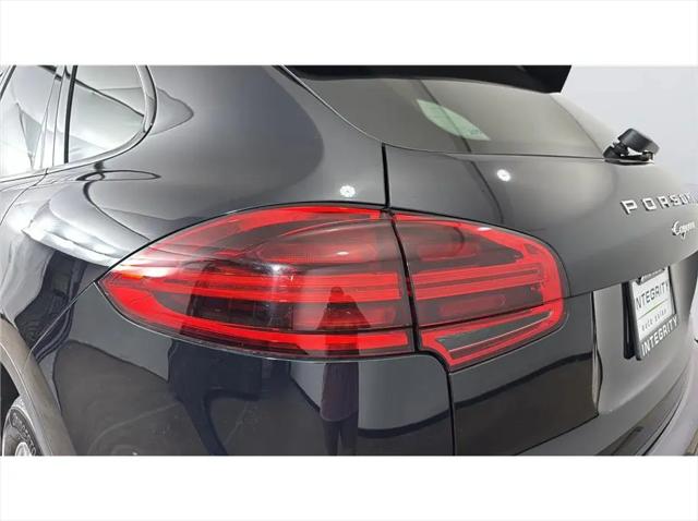 2016 Porsche Cayenne Cayenne