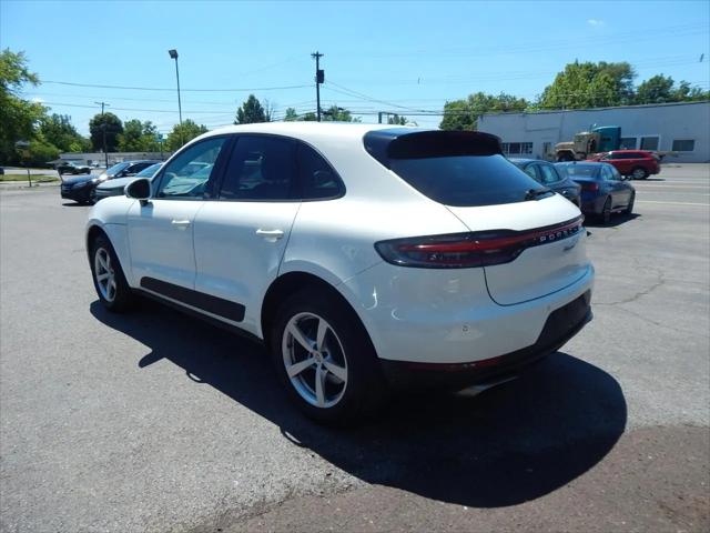 2021 Porsche Macan Macan