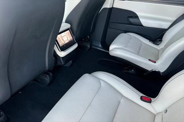 2022 Tesla Model X Plaid Tri Motor All-Wheel Drive