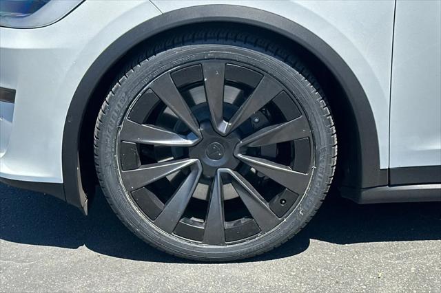 2022 Tesla Model X Plaid Tri Motor All-Wheel Drive