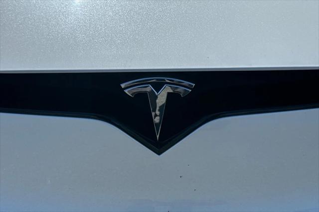 2022 Tesla Model X Plaid Tri Motor All-Wheel Drive